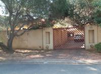 Front View of property in Douglasdale