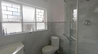 Main Bathroom - 5 square meters of property in Farrarmere