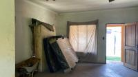 Lounges - 17 square meters of property in Vosloorus Ext 31