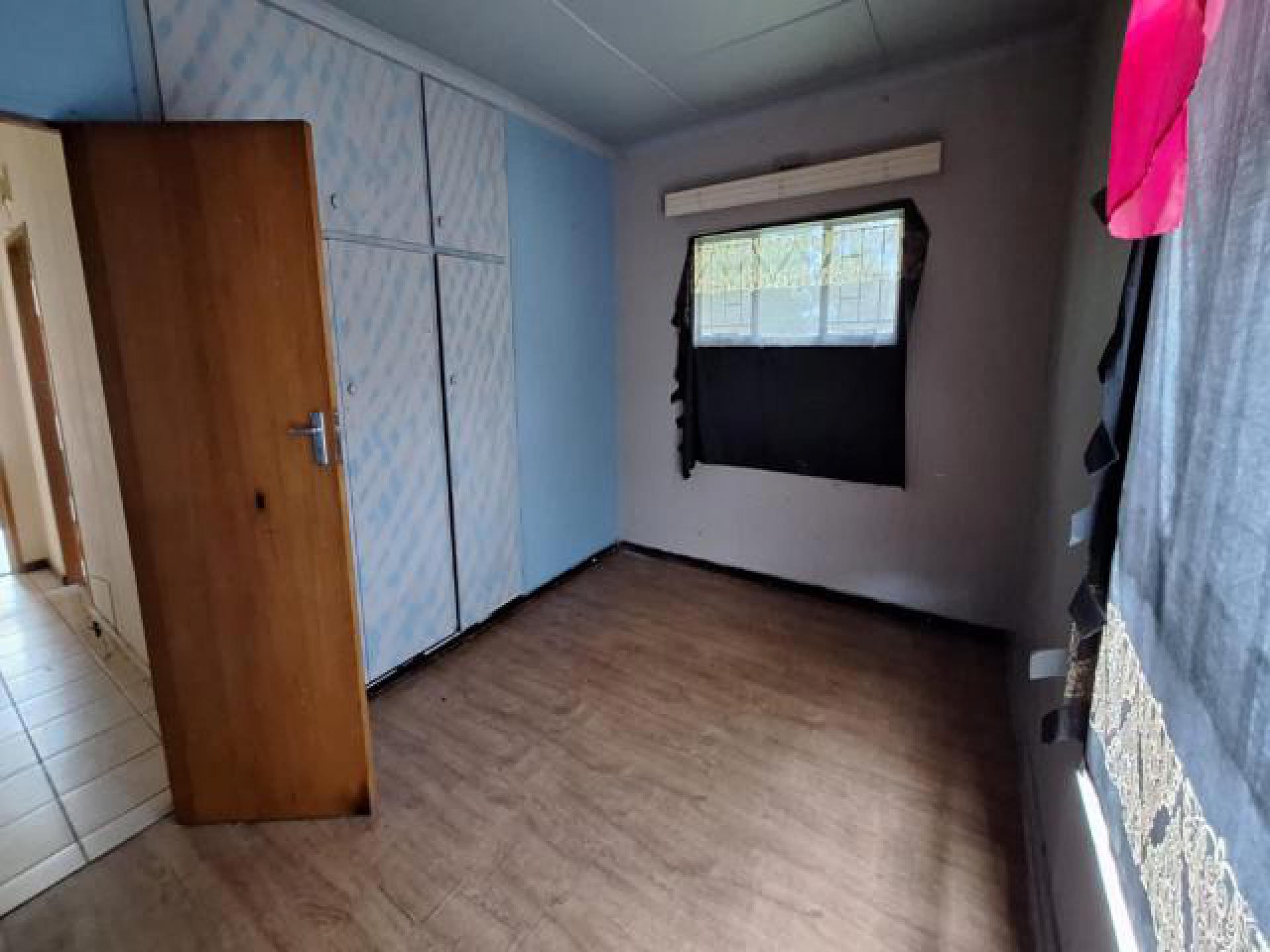 Bed Room 4 of property in Odendaalsrus