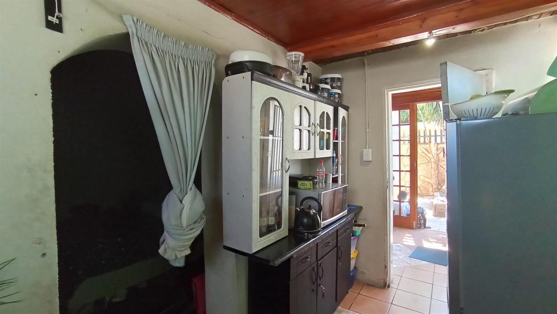 TV Room - 8 square meters of property in Rosettenville