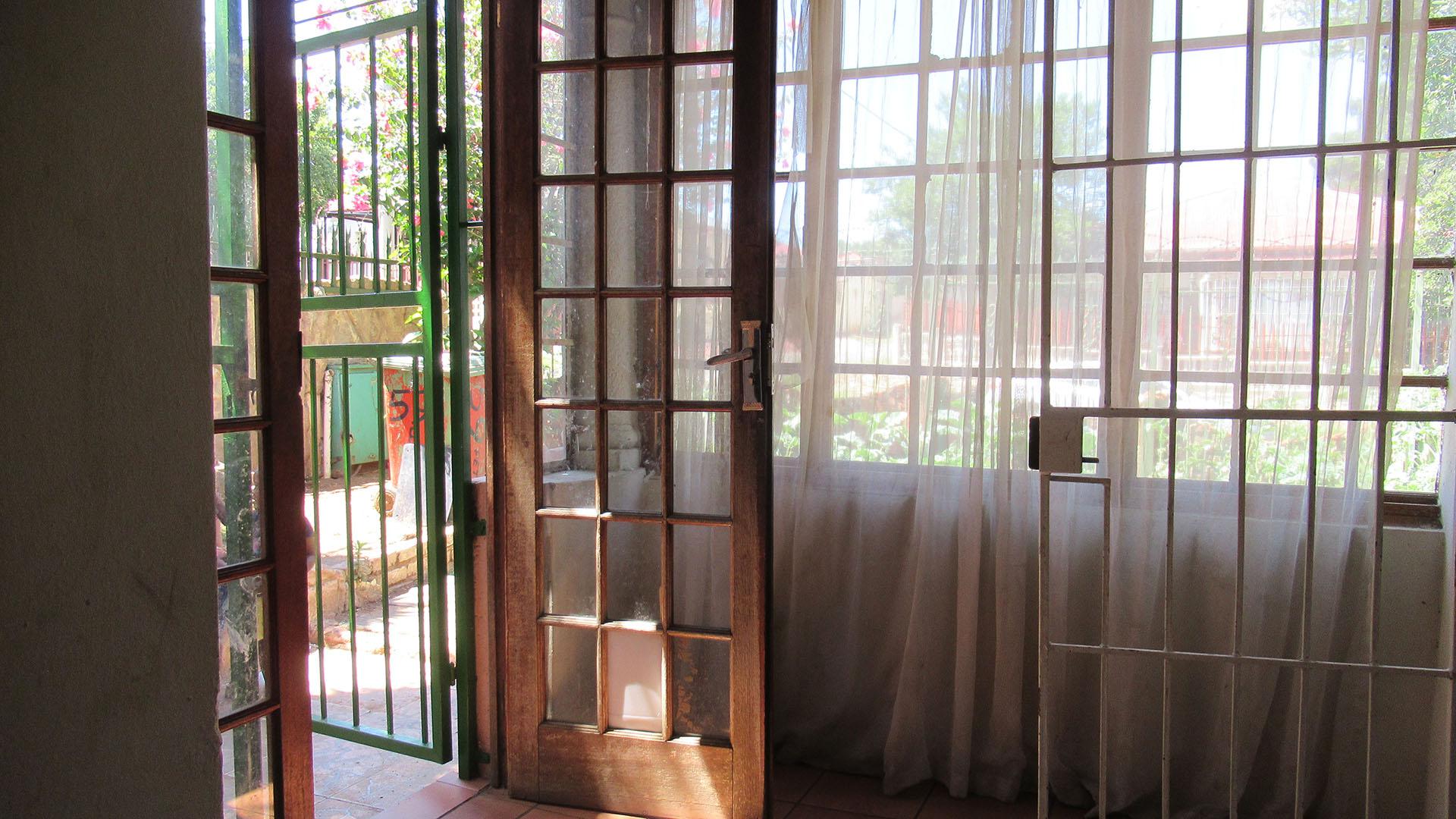 Spaces - 23 square meters of property in Rosettenville