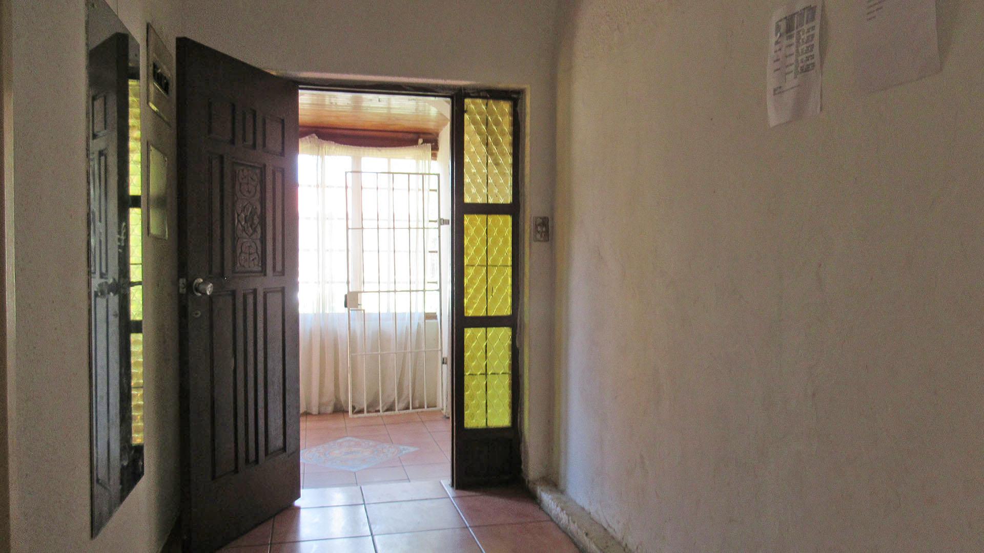 Spaces - 23 square meters of property in Rosettenville