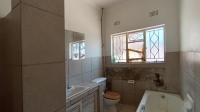 Bathroom 1 - 13 square meters of property in Rosettenville