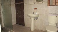 Bathroom 1 - 13 square meters of property in Rosettenville