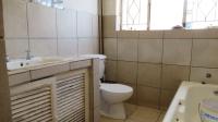 Bathroom 1 - 13 square meters of property in Rosettenville