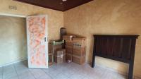 Bed Room 2 - 13 square meters of property in Buccleuch