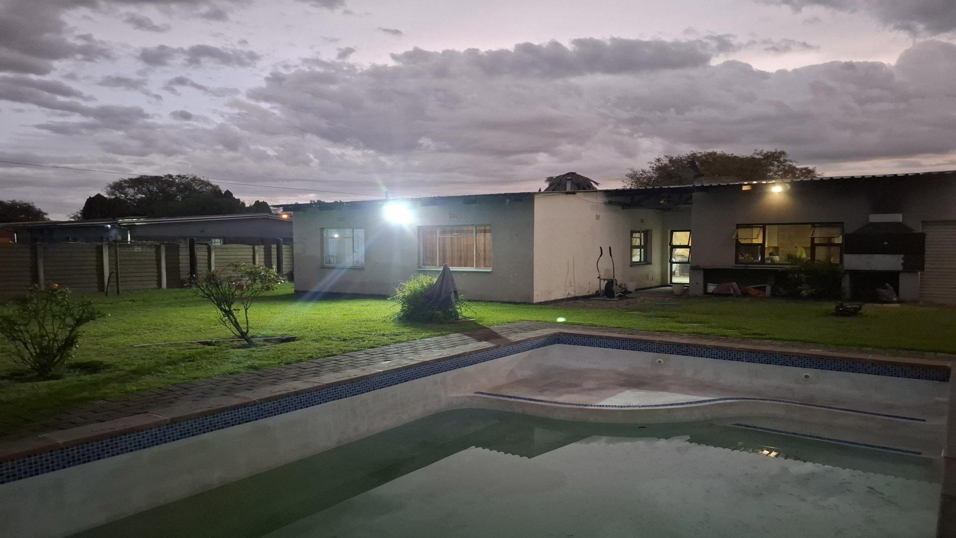 Backyard of property in Sonland Park