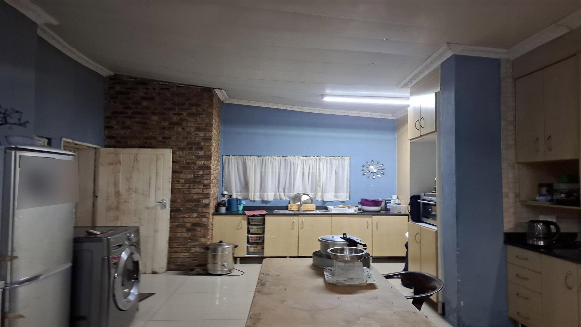 Kitchen - 39 square meters of property in Sonland Park