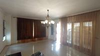 Lounges - 55 square meters of property in Sonland Park