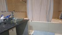 Bathroom 1 - 6 square meters of property in Sonland Park
