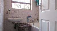 Bathroom 1 - 7 square meters of property in Ennerdale South