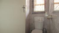 Bathroom 1 - 7 square meters of property in Ennerdale South