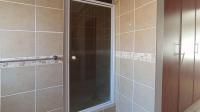 Main Bathroom - 9 square meters of property in Rua Vista