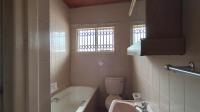 Bathroom 1 - 10 square meters of property in Vanderbijlpark