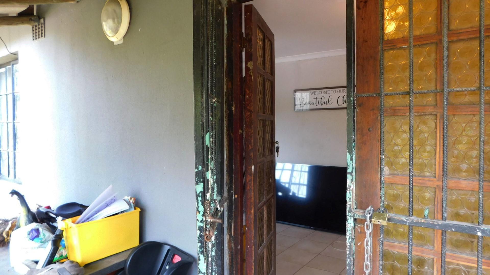 Front View of property in Pinetown 