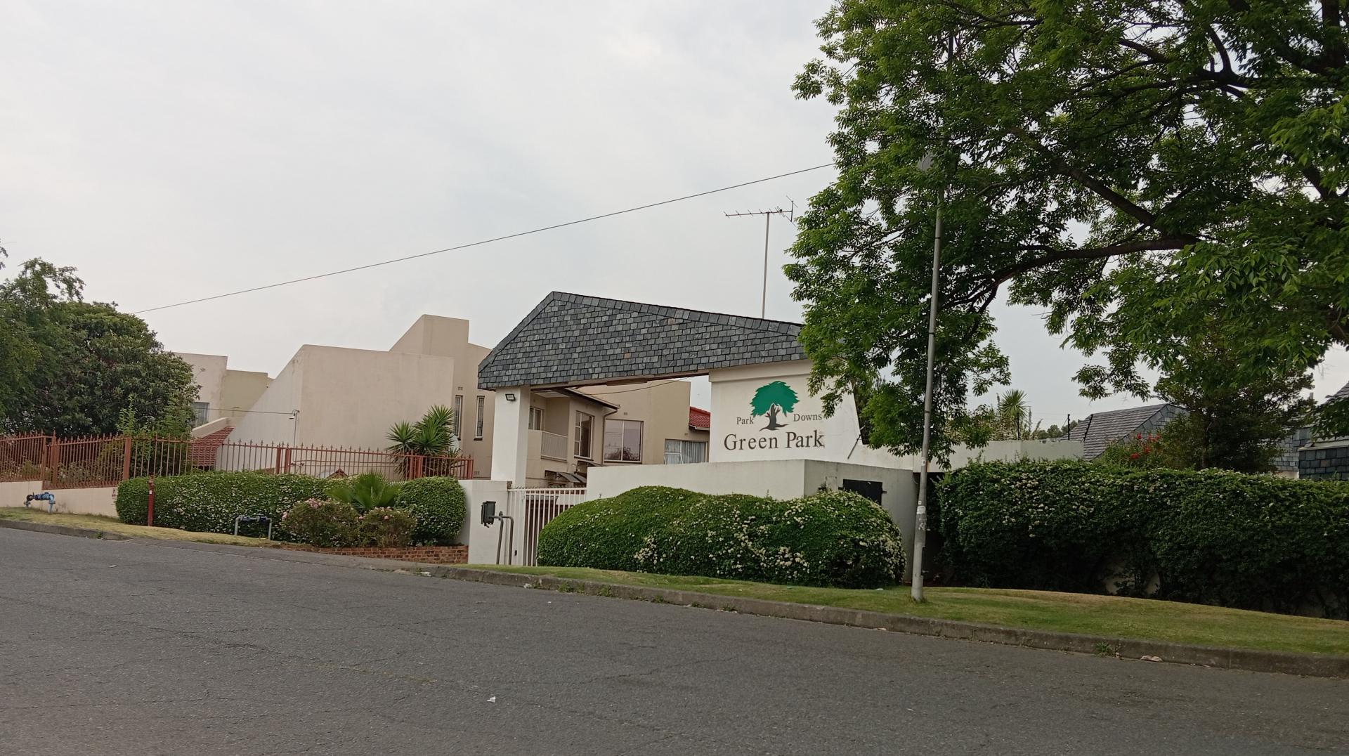 Front View of property in Corlett Gardens