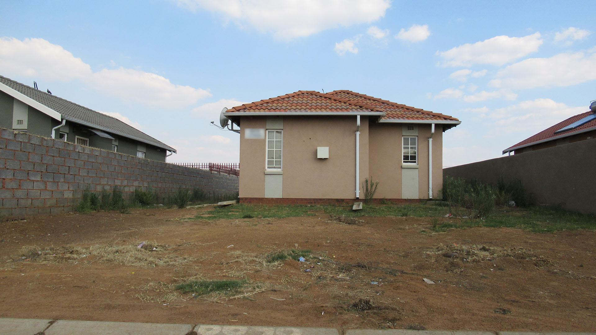 Front View of property in Windmill Park