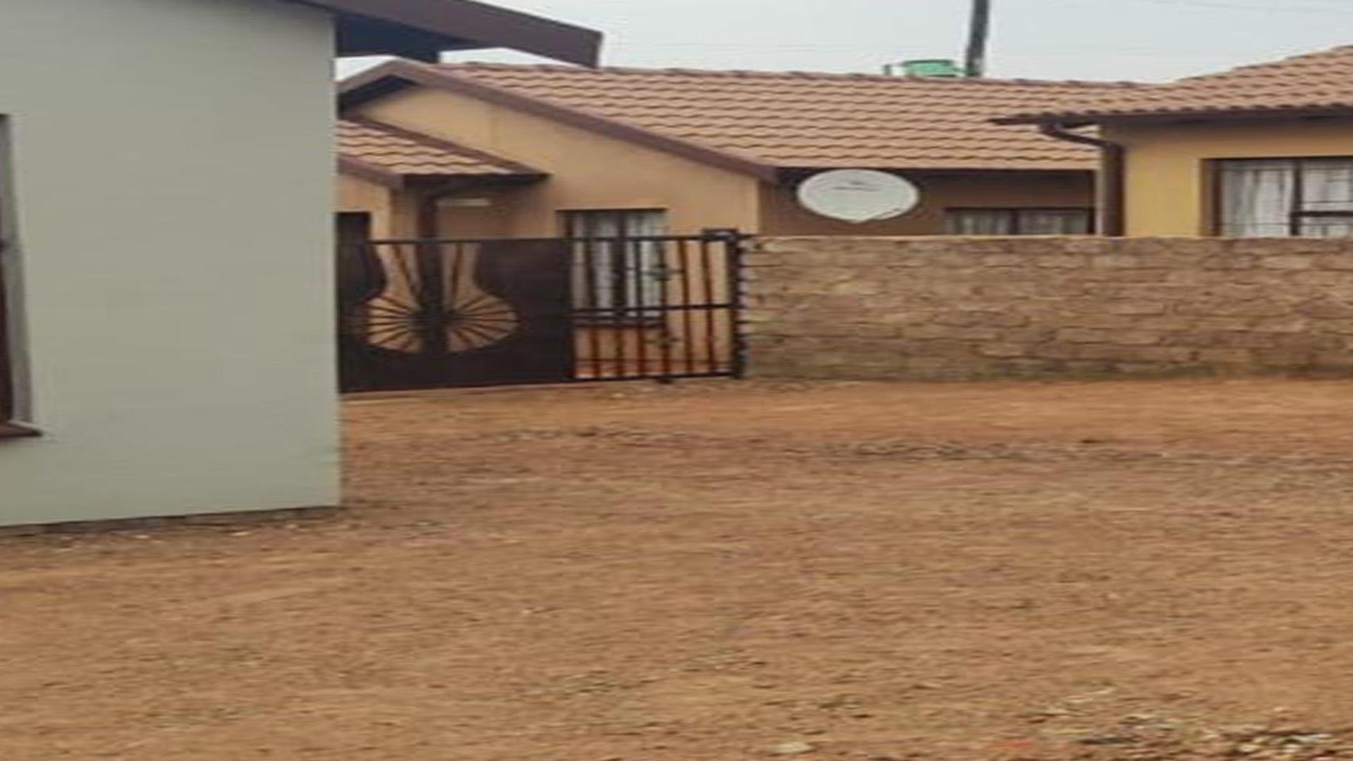 Front View of property in Soshanguve East