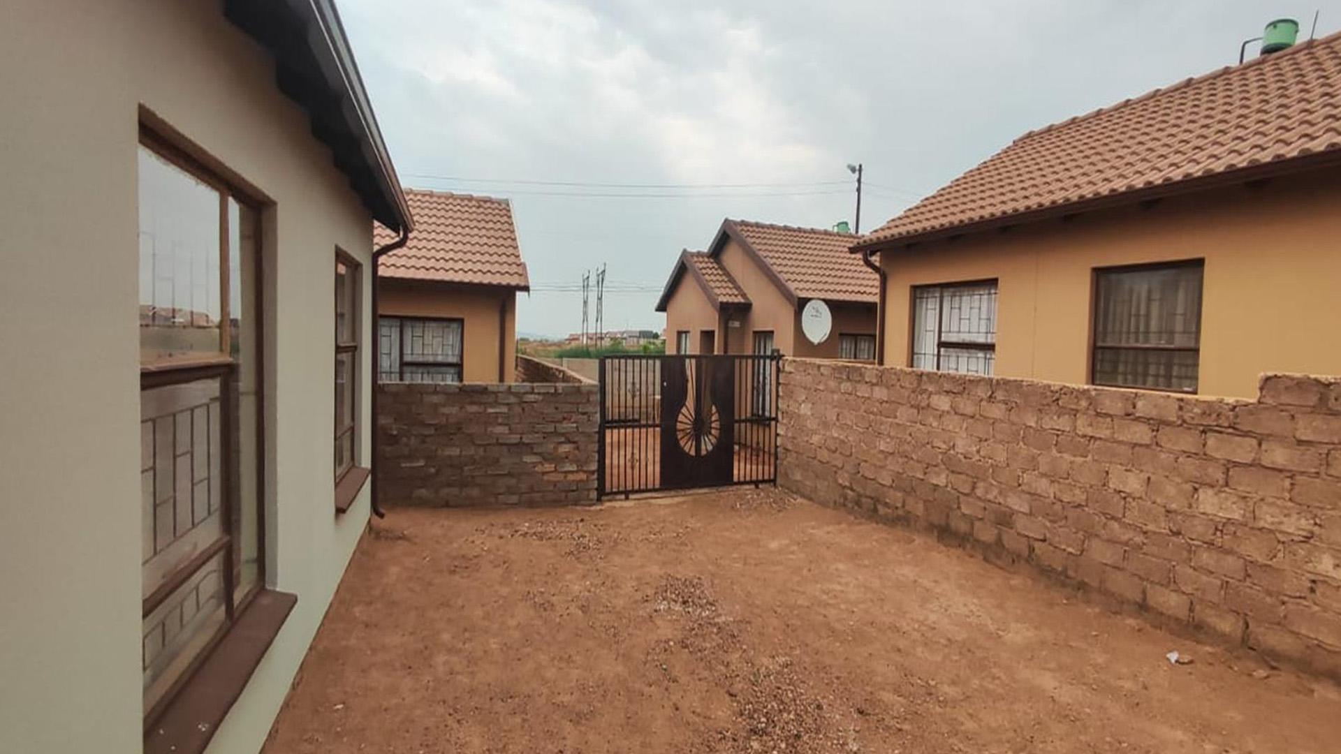 Front View of property in Soshanguve East