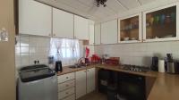 Kitchen - 7 square meters of property in Ravenswood