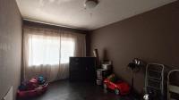 Bed Room 1 - 20 square meters of property in Boksburg