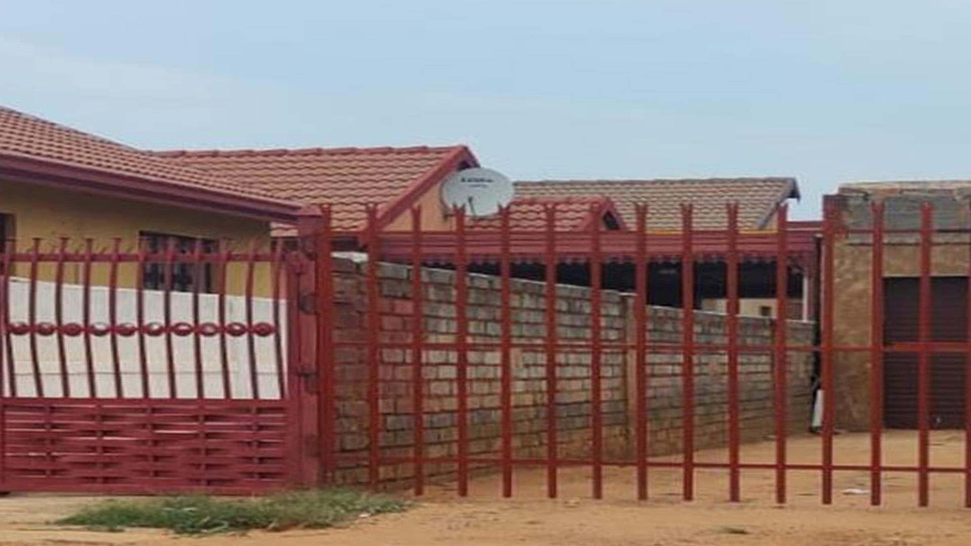 Front View of property in Soshanguve East