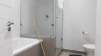 Bathroom 1 - 7 square meters of property in Hillhead