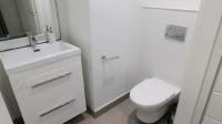 Main Bathroom - 4 square meters of property in Hillhead