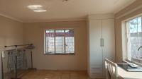 Bed Room 2 - 15 square meters of property in Krugersdorp North