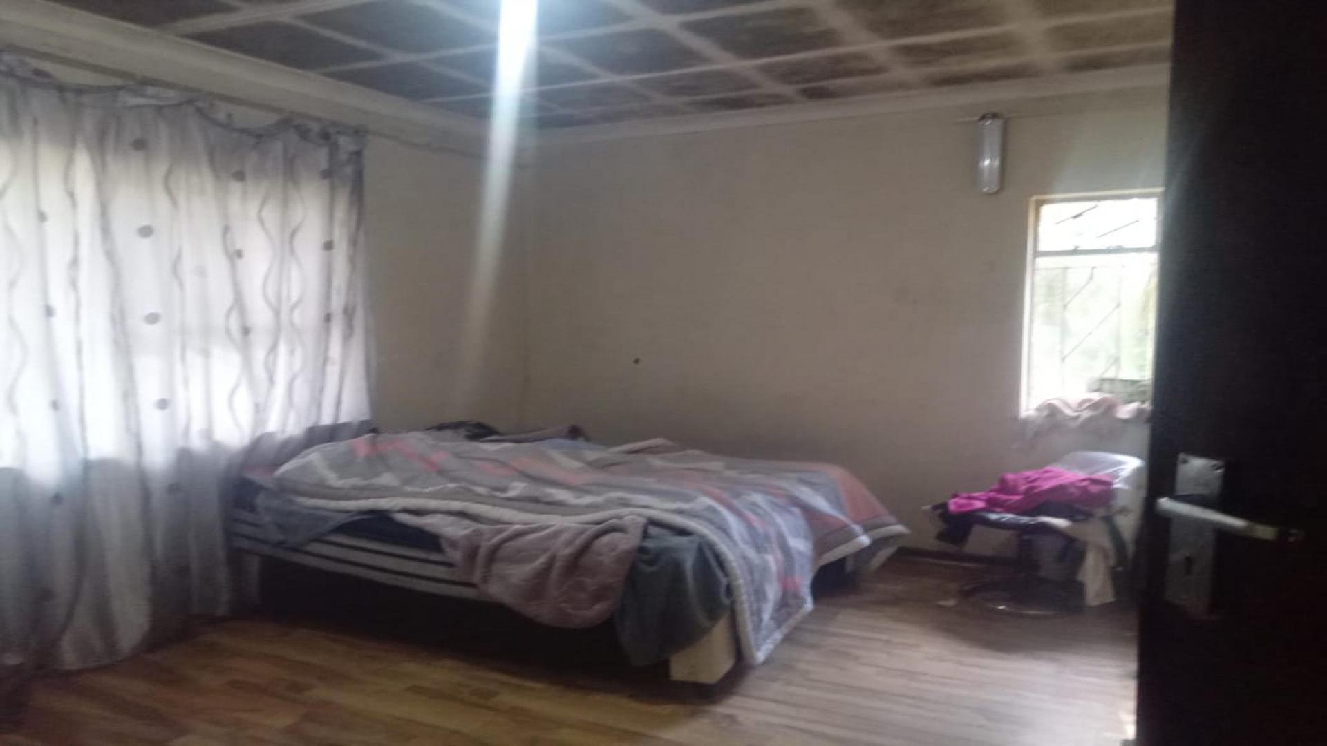 Bed Room 2 of property in King Williams Town