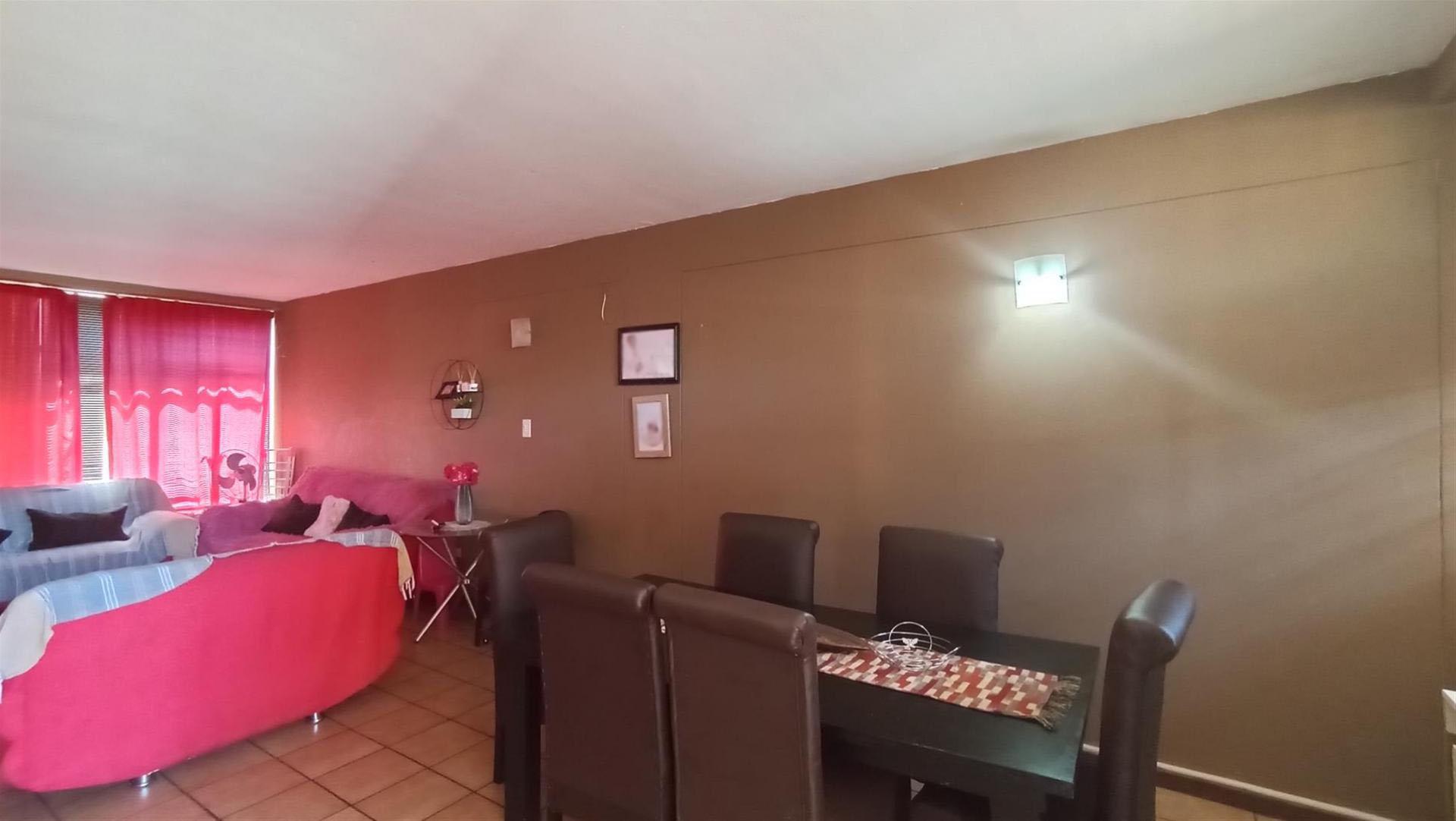 Dining Room - 12 square meters of property in Vanderbijlpark