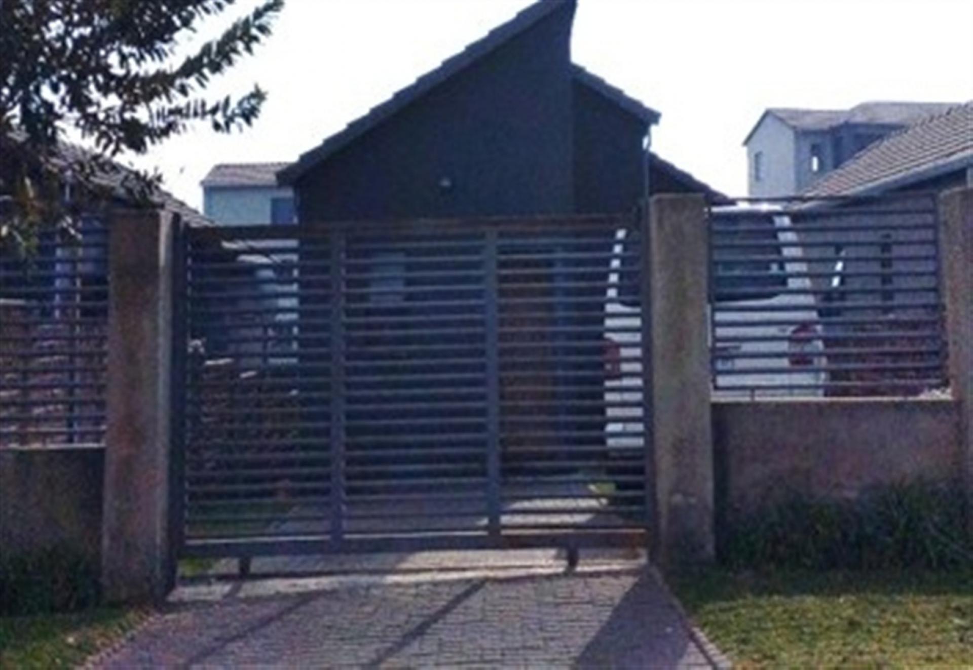 Front View of property in South Hills