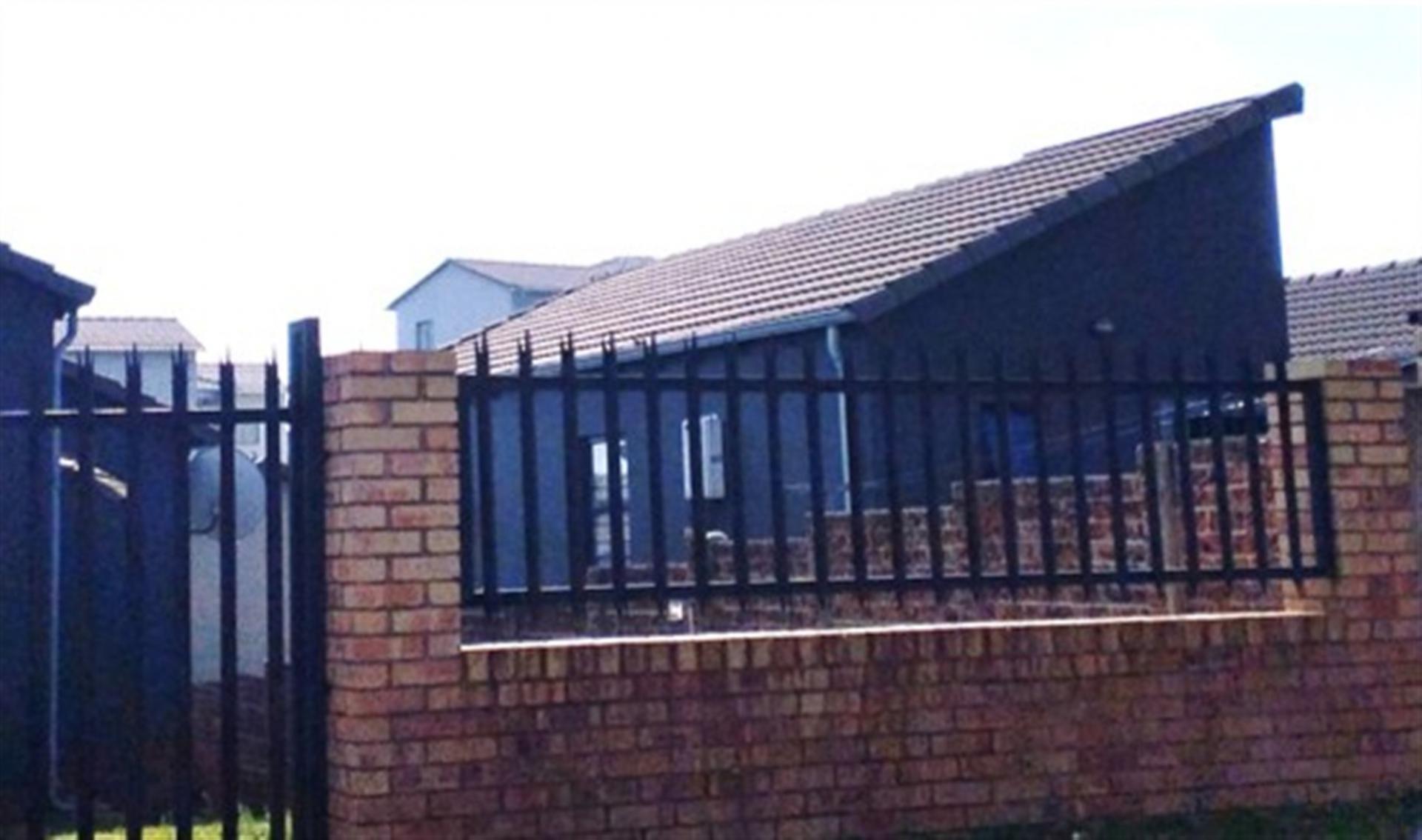 Front View of property in South Hills