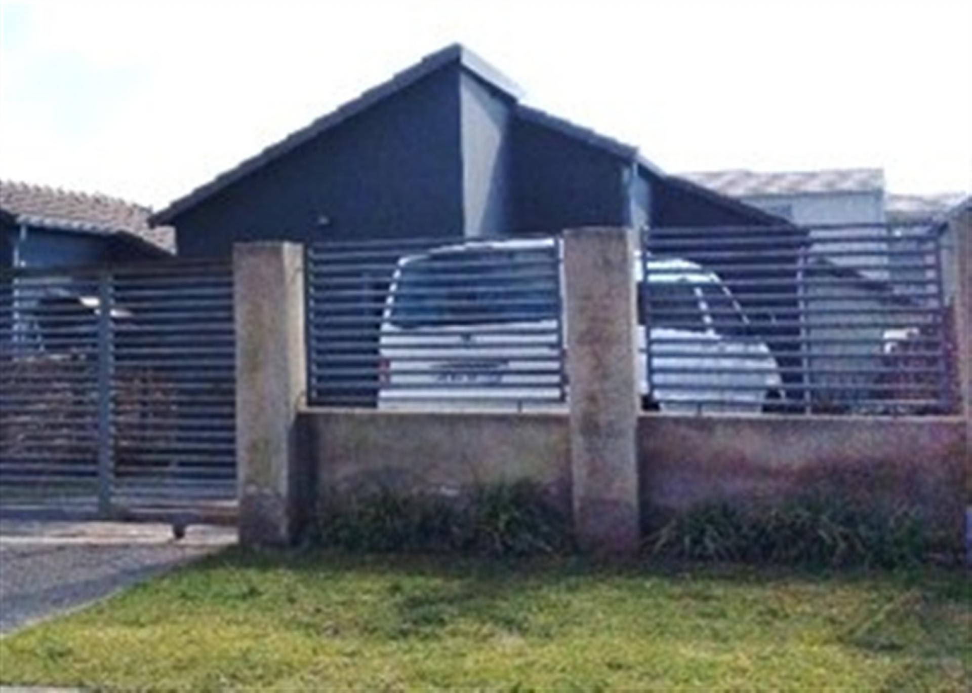 Front View of property in South Hills
