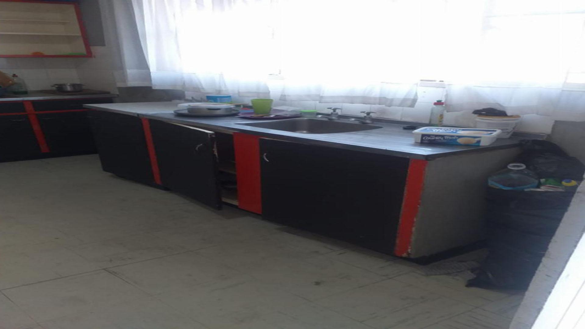 Kitchen of property in Grootvlei