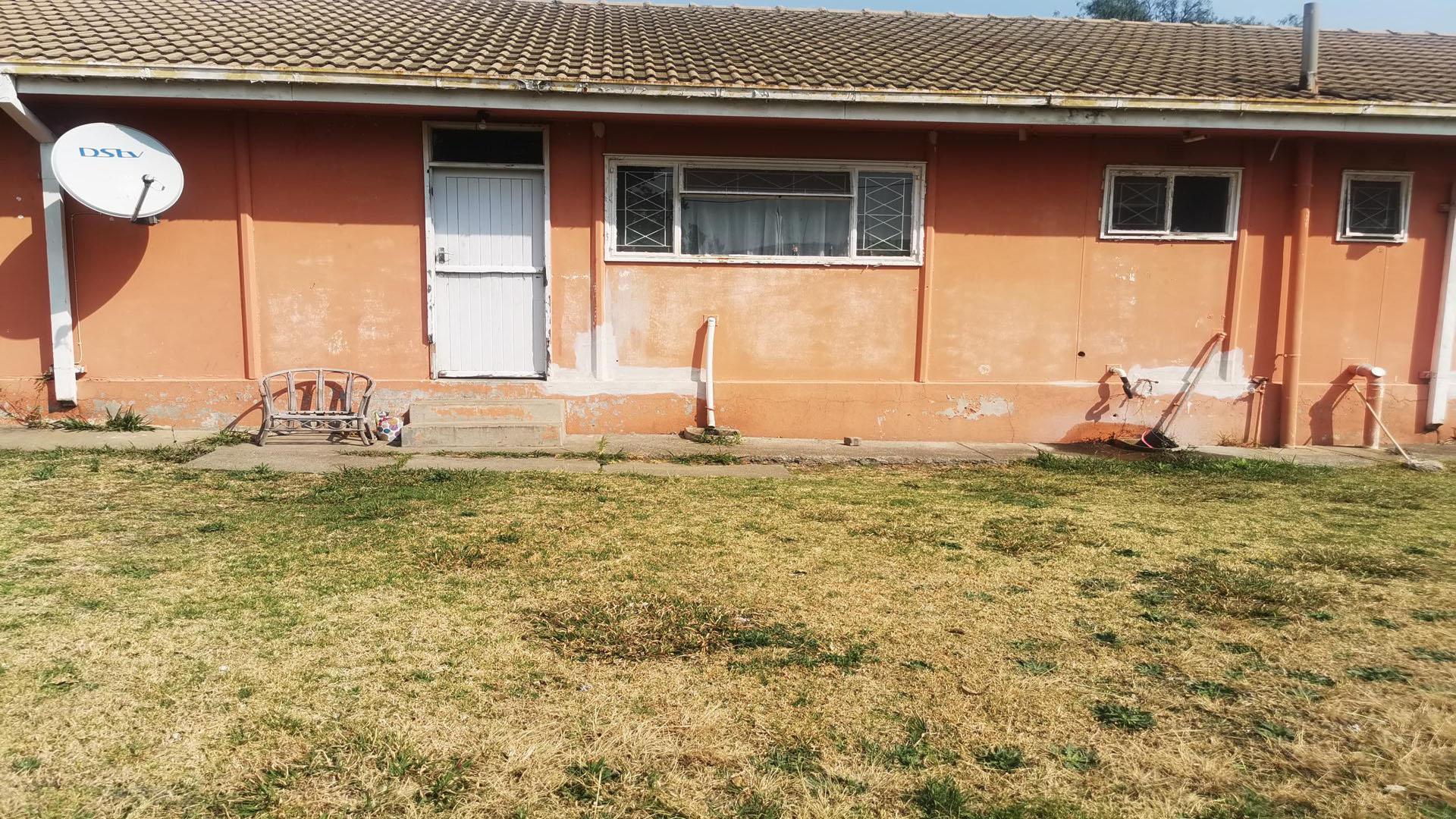 Backyard of property in Grootvlei