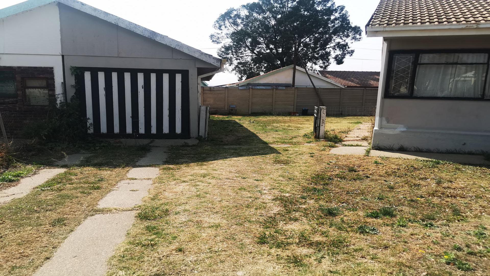 Garage of property in Grootvlei