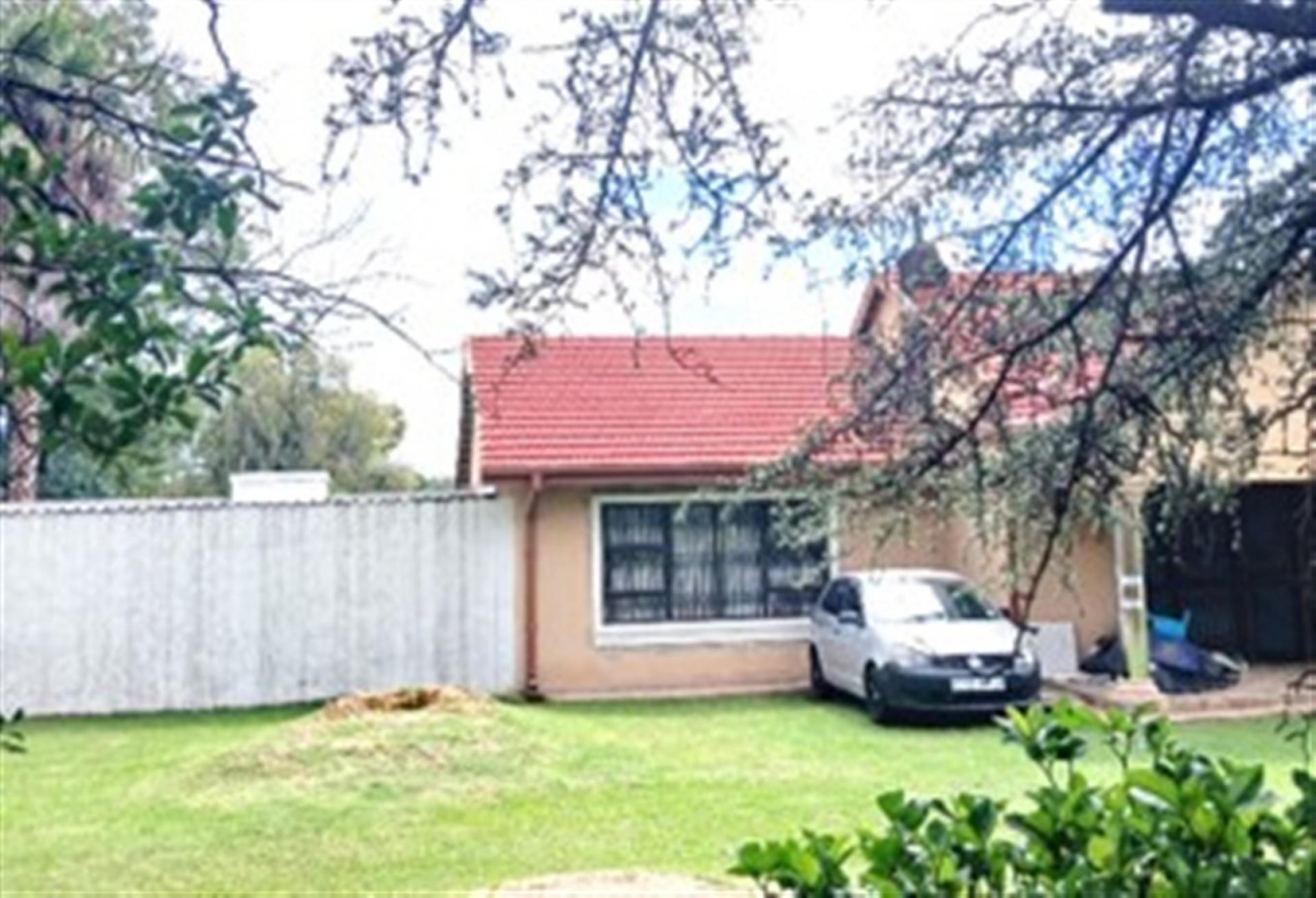 Front View of property in Brackenhurst