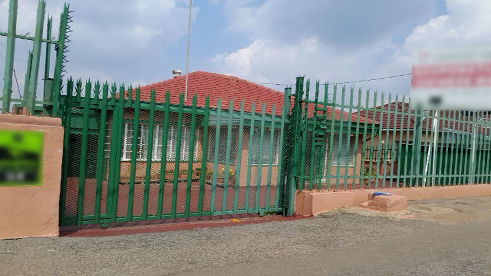 Front View of property in Germiston