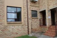 2 Bedroom 2 Bathroom Flat/Apartment for Sale for sale in Bergbron