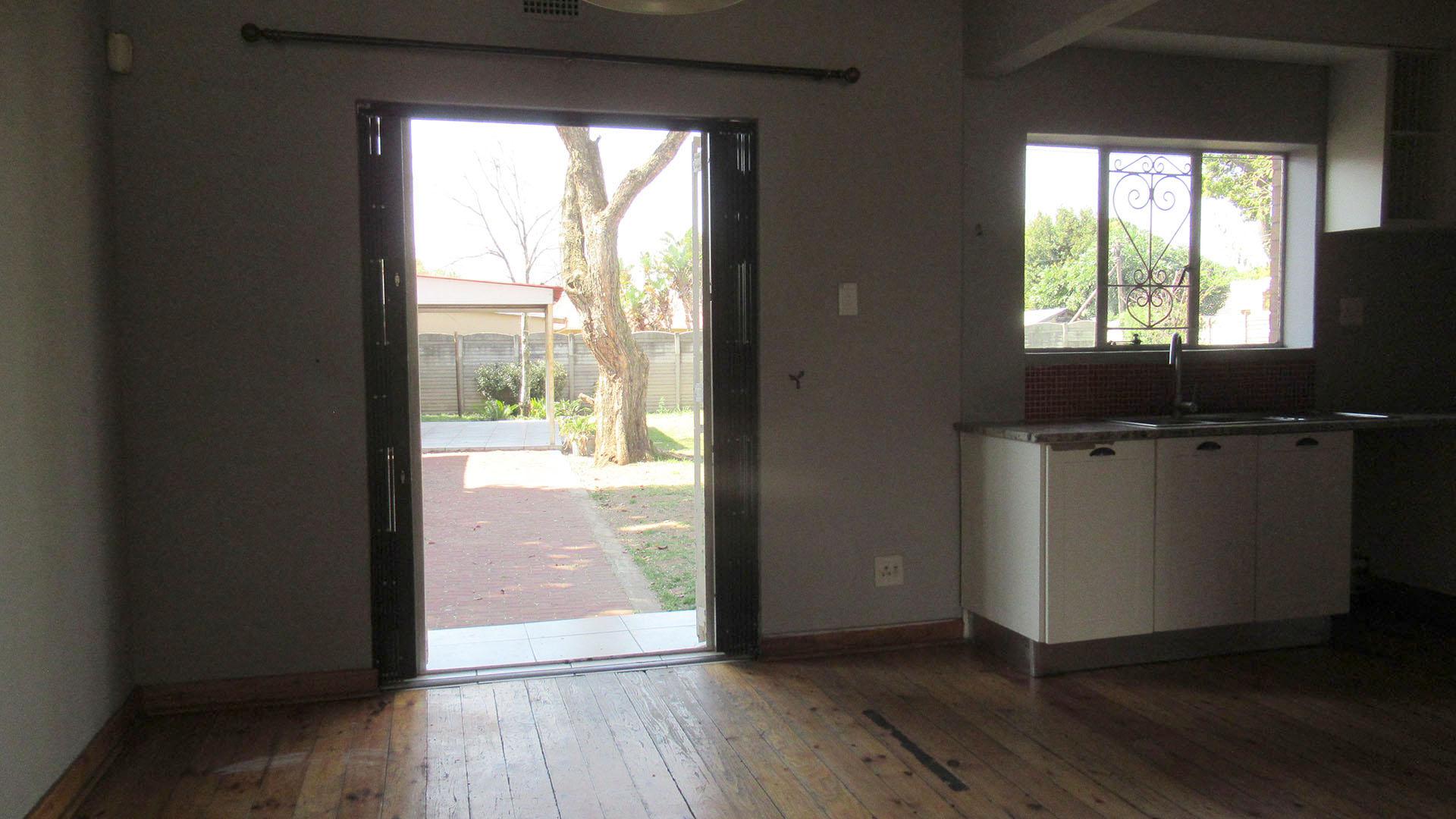 Dining Room - 11 square meters of property in Northmead