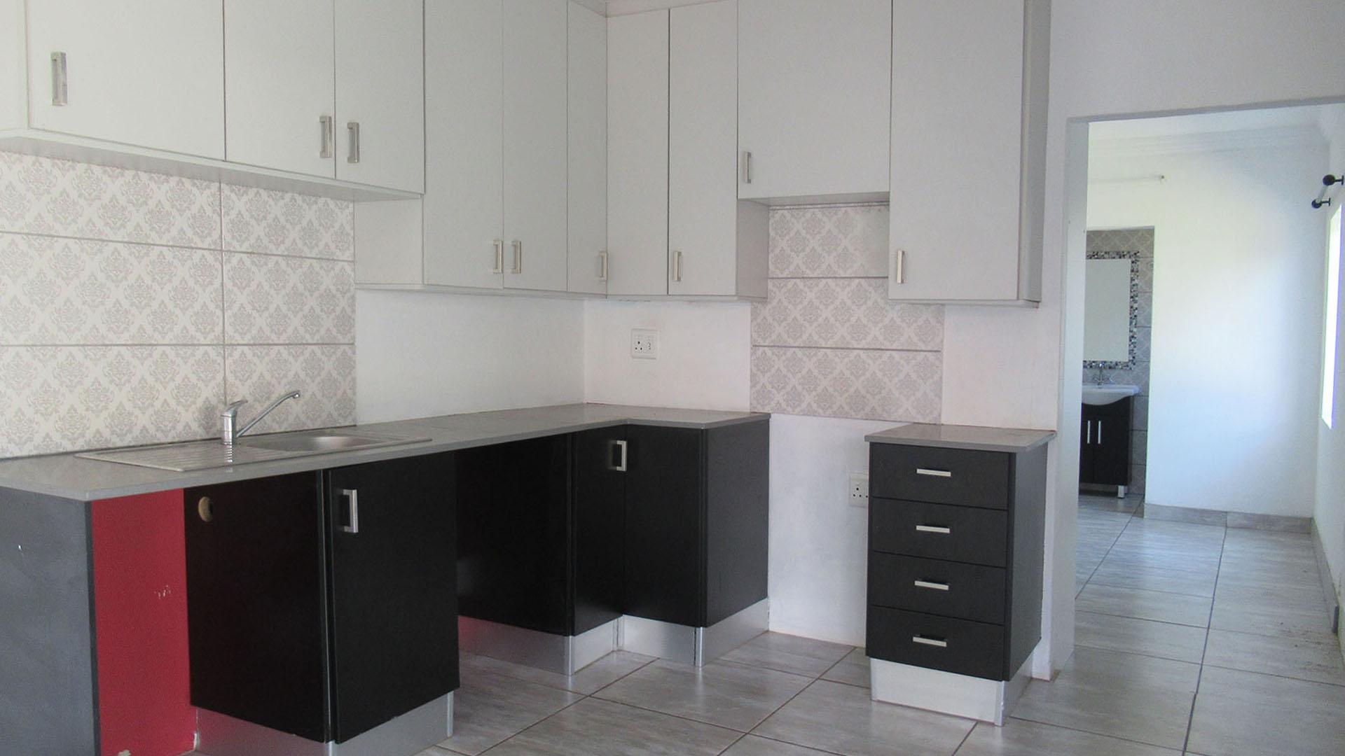 Kitchen - 22 square meters of property in Northmead