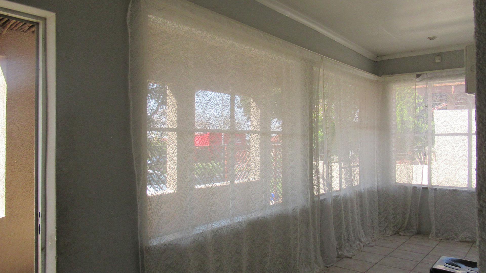 Spaces - 31 square meters of property in Kenilworth - JHB