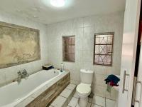 Bathroom 2 of property in Kenilworth - JHB