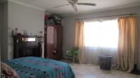 Main Bedroom - 25 square meters of property in Kenilworth - JHB