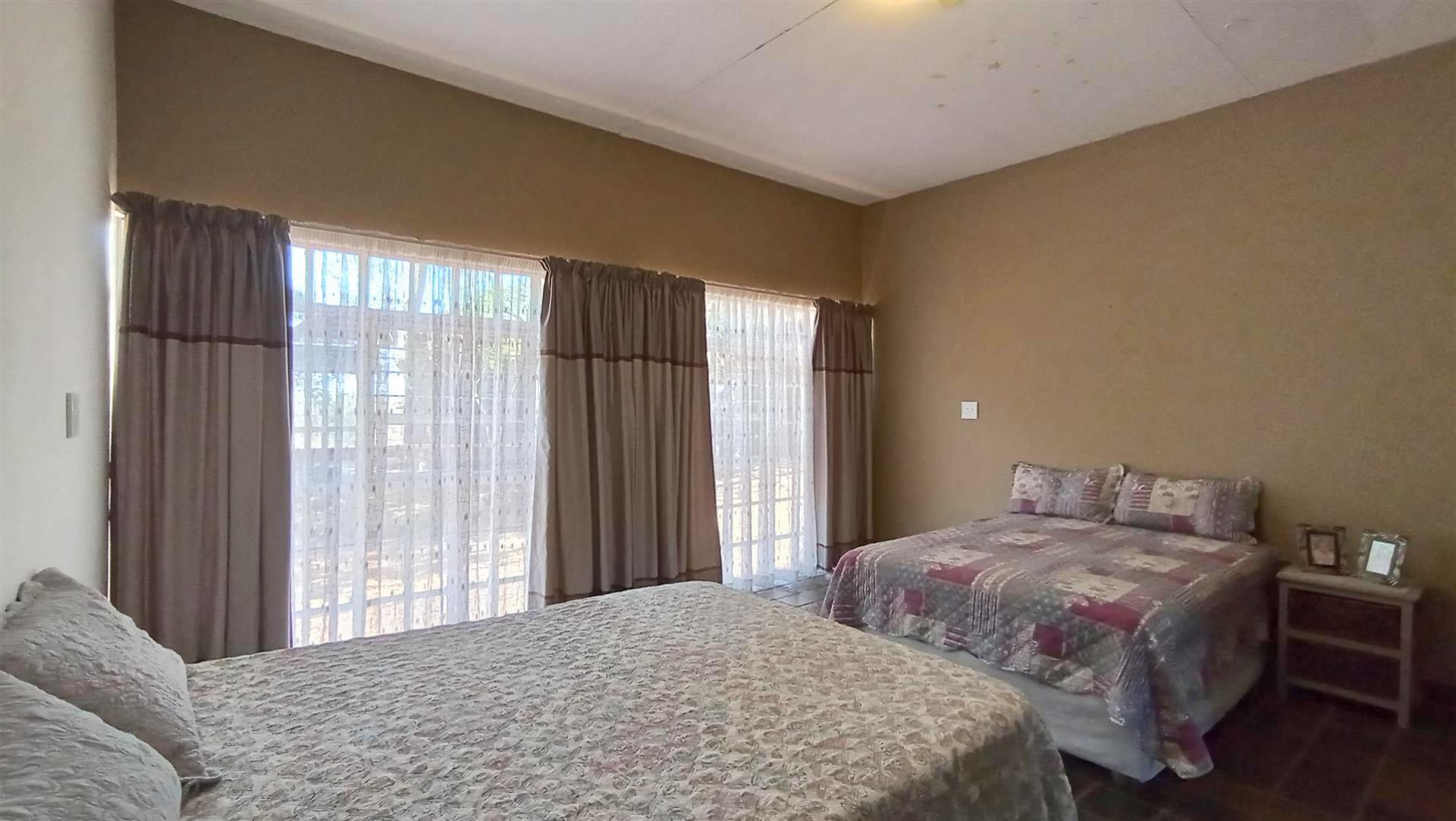 Bed Room 2 - 29 square meters of property in Patryshoek AH