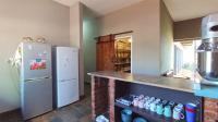 Kitchen - 13 square meters of property in Patryshoek AH