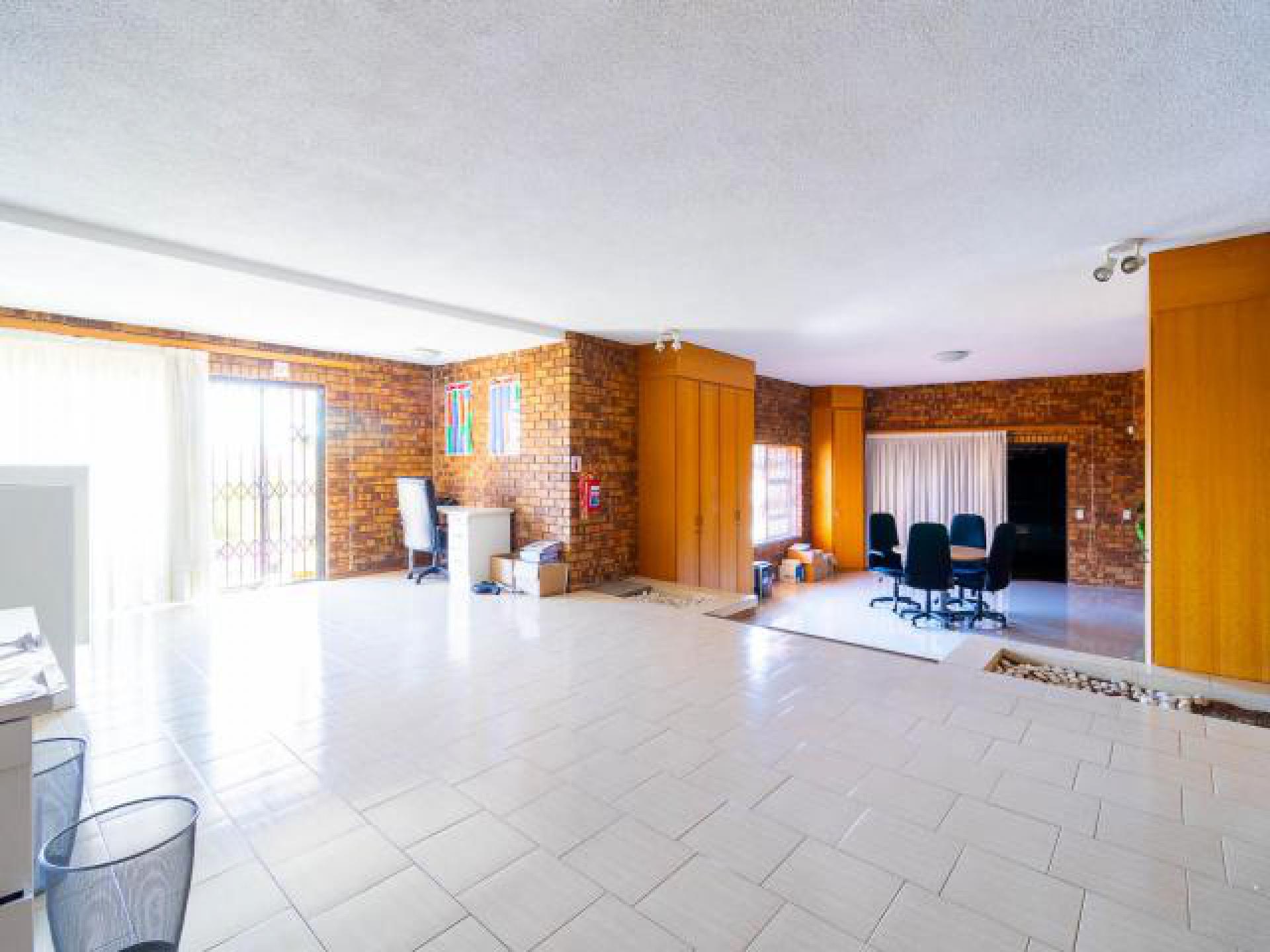 Rooms of property in Winchester Hills
