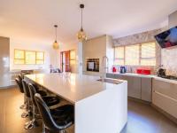 Kitchen of property in Winchester Hills
